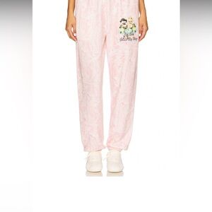 NWT- Boys Lie- Let Love Guide My Way Kimmy Pants in Pink
Size: Medium